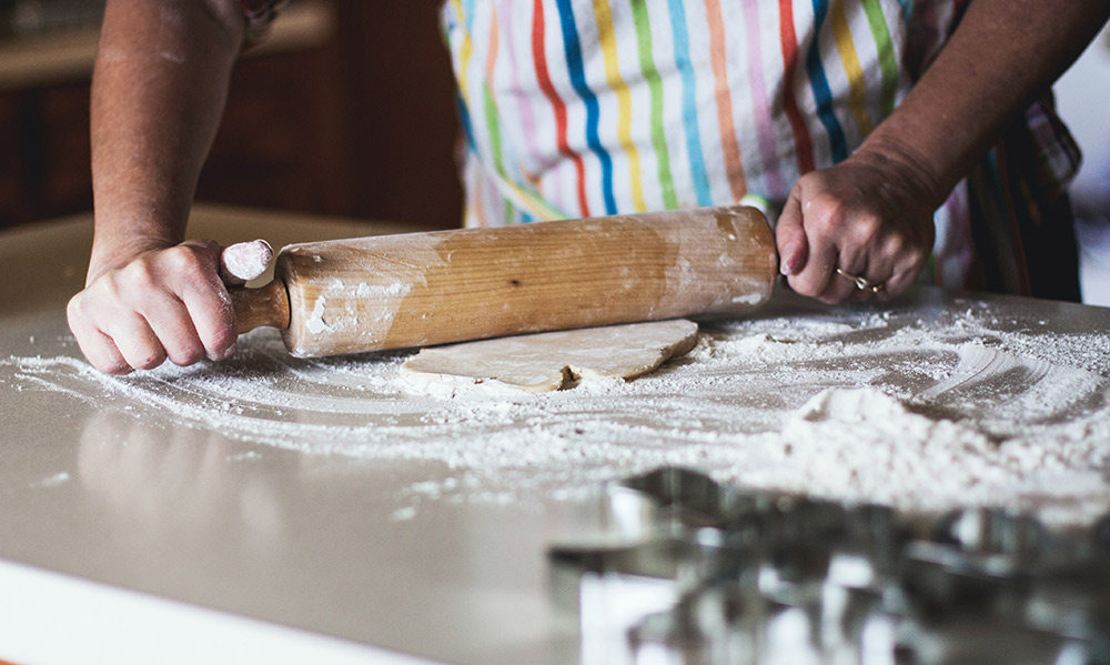 Cooking tip - buy a rolling pin if you want to start baking - Carousell Philippines